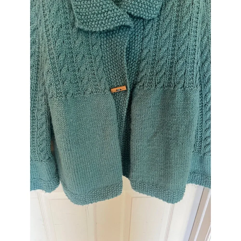 Handmade Blue Cable Knit Bell Sleeve Cardigan Sweater Size Medium - Picture 3 of 10